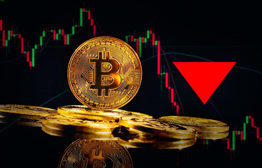 Bitcoin Dips Towards $30k Despite BlackRock CEO’s Comment