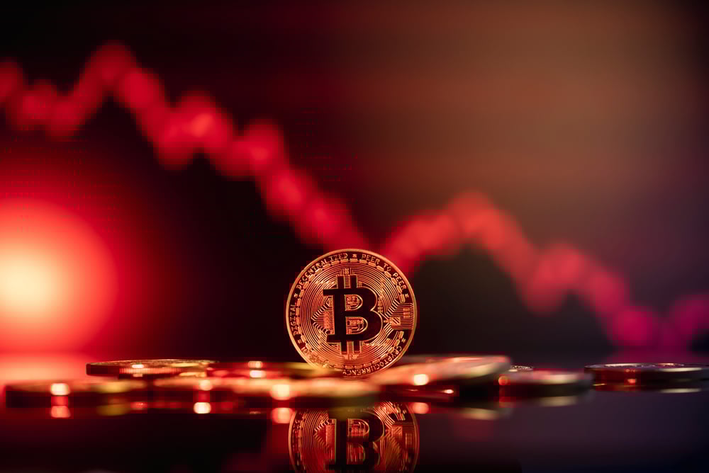 Bitcoin Slips Below $26k As SEC Delays Spot Bitcoin ETF Decision for All Applicants