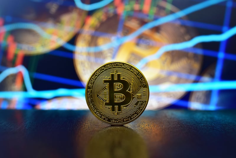Bitcoin Hovers Around $28k As Traders Expect A Further Up Move
